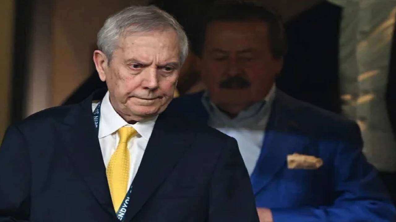 Kadıköy'de üst üste ikinci şok: Aziz Yıldırım düğmeye bastı, statta kritik zirve! İsmail Kartal'ın üstü çiziliyor 7